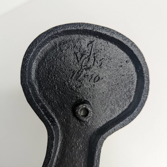 Vintage 1948 Brass Key Door Knocker Cast Iron Plate Signed Evelyn Jahncke - Picture 10 of 13